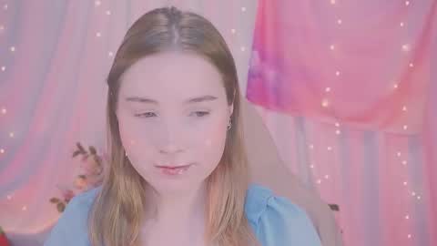 Lina online show from 12/15/25, 04:50