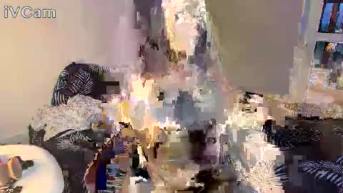 Nicolas and Lina online show from 05/17/26, 12:52