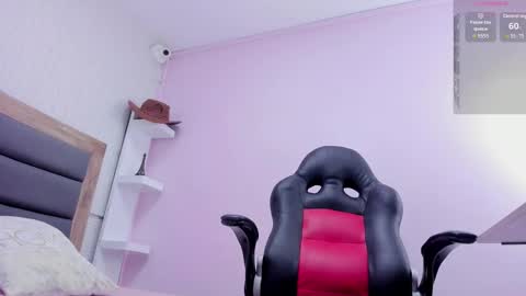 L I N A  online show from 11/26/25, 04:02