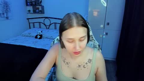 Lina online show from 12/01/25, 09:20