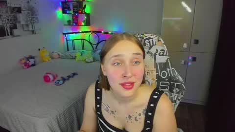 Snapshot of linatruly chatting on 06/01/26, 09:16 Lina online show from 06/01/26, 09:16