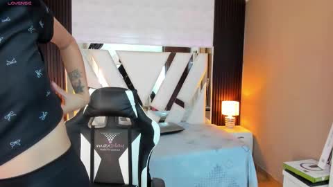  Linda  online show from 09/15/25, 06:41