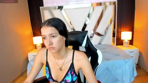  Linda  online show from 09/29/25, 06:24