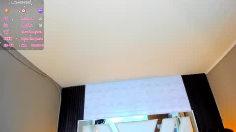  Linda  online show from 10/04/25, 06:17