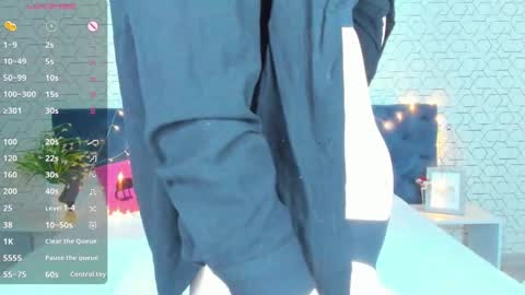 Snapshot of linda__bryant chatting on 01/31/25, 12:28 Linda GMT2 Mon Tu Fri Sa Su 0300am-1000 am online show from 01/31/25, 12:28