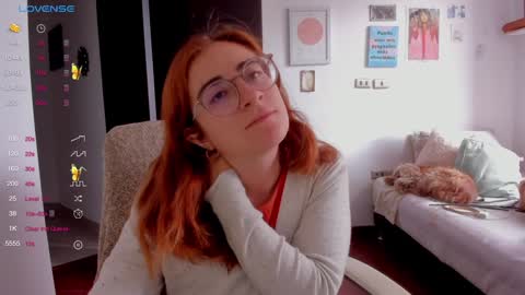 Giggles  online show from 12/19/24, 03:19