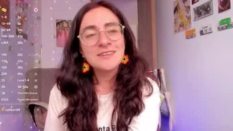 Giggles  online show from 10/17/25, 03:36