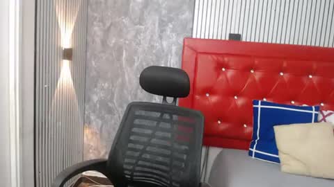 Linda online show from 06/14/26, 12:18