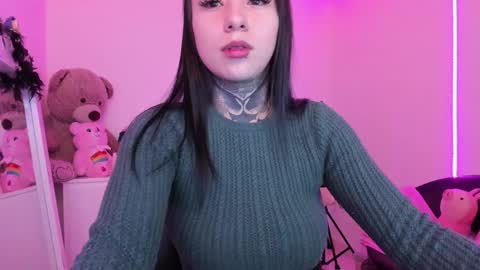 Lindaa maria  online show from 11/11/25, 08:53