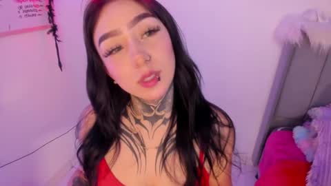 Snapshot of linda_milleer_ chatting on 05/19/26, 09:54 Lindaa maria online show from 05/19/26, 09:54