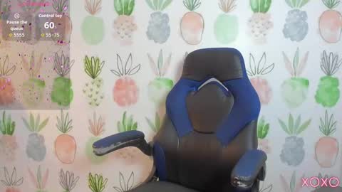 L I N D A online show from 09/17/25, 07:37