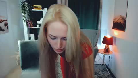 Linda online show from 09/27/25, 09:09