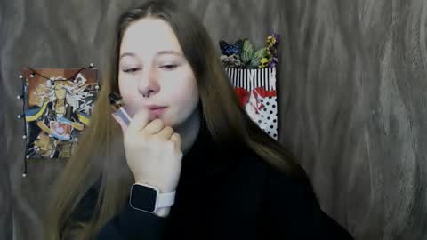 Snapshot of linda_s_ chatting on 10/04/25, 09:29 Linda online show from 10/04/25, 09:29