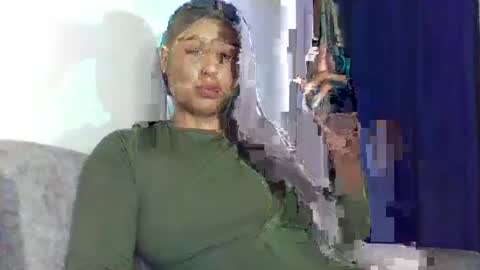 Snapshot of linda_sanchez chatting on 09/14/25, 08:52 linda online show from 09/14/25, 08:52