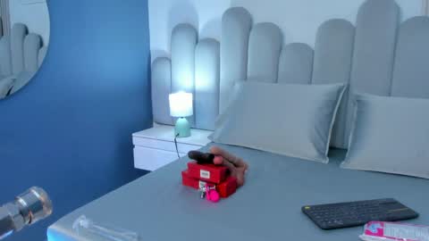linda_sofi__ online show from 05/09/26, 08:47
