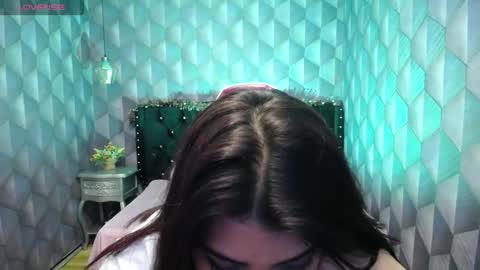 Snapshot of lindabreexlove chatting on 01/04/25, 07:13 online show from 01/04/25, 07:13