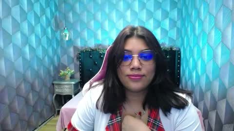 Snapshot of lindabreexlove chatting on 01/07/25, 07:31 online show from 01/07/25, 07:31