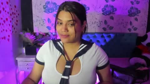 Snapshot of lindabreexlove chatting on 01/17/25, 09:06 online show from 01/17/25, 09:06