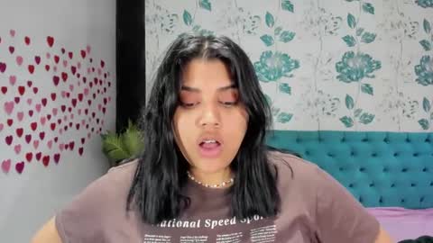 Snapshot of lindabreexlove chatting on 02/08/25, 06:12 online show from 02/08/25, 06:12