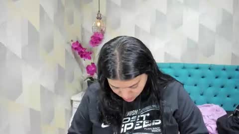 Snapshot of lindabreexlove chatting on 10/01/25, 04:02 online show from 10/01/25, 04:02