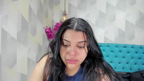 Snapshot of lindabreexlove chatting on 10/03/25, 01:41 online show from 10/03/25, 01:41