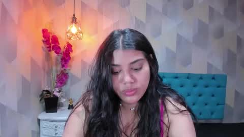 Snapshot of lindabreexlove chatting on 12/21/25, 04:47 online show from 12/21/25, 04:47