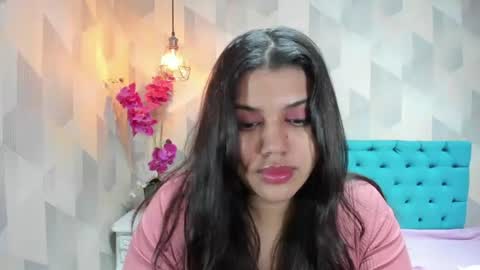 Snapshot of lindabreexlove chatting on 06/20/26, 01:58 online show from 06/20/26, 01:58