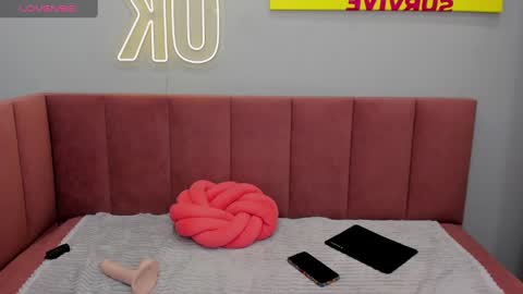 Linda online show from 01/30/25, 04:27