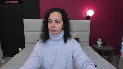 Linda online show from 09/29/25, 01:22