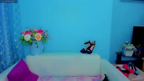 Linda online show from 06/03/26, 03:09