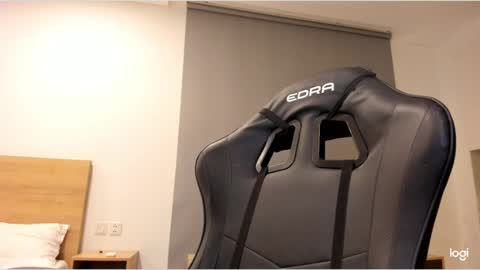 lindamei online show from 02/06/25, 12:37