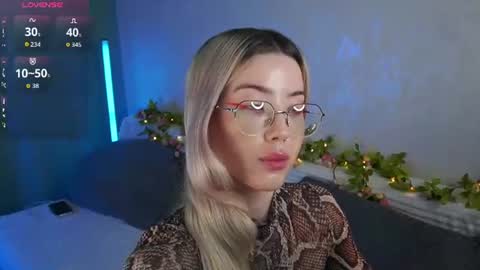 Snapshot of lindathackerr chatting on 07/02/26, 04:18 Linda online show from 07/02/26, 04:18