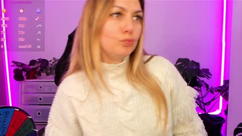 Linda  --  online show from 12/17/24, 04:32