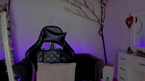 Snapshot of lindsay_khaleesi chatting on 01/12/26, 09:20 Lindsay online show from 01/12/26, 09:20