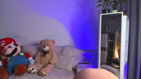 Snapshot of lindsaydeee chatting on 01/12/26, 08:19 Alexandra online show from 01/12/26, 08:19