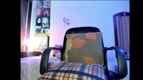 Snapshot of lindsaystonne chatting on 01/16/25, 09:27 Cami online show from 01/16/25, 09:27