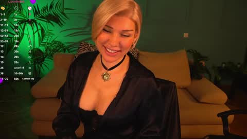 lindsi_luvviv online show from 04/11/26, 04:11