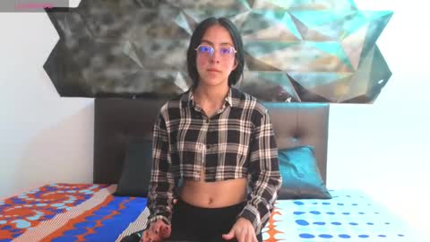 Snapshot of ling_ling24 chatting on 12/06/24, 12:05 ling ling24 online show from 12/06/24, 12:05