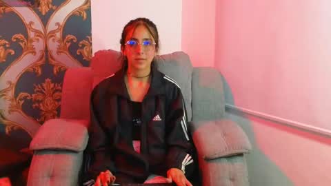 Snapshot of ling_ling24 chatting on 01/07/25, 03:24 ling ling24 online show from 01/07/25, 03:24