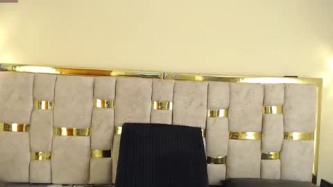 Snapshot of ling_ling24 chatting on 02/04/25, 03:54 ling ling24 online show from 02/04/25, 03:54