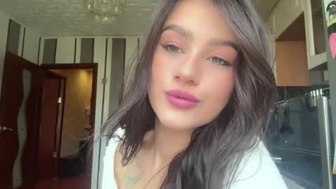Ly online show from 05/08/26, 11:37