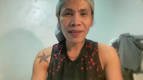Snapshot of lingkure_69ts chatting on 02/17/25, 10:18 weng bustamante online show from 02/17/25, 10:18