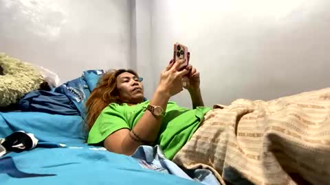 Snapshot of lingkure_69ts chatting on 03/01/25, 01:11 weng bustamante online show from 03/01/25, 01:11