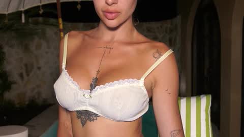 Snapshot of linkinsweeet chatting on 03/04/26, 02:56 Alice online show from 03/04/26, 02:56