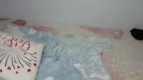 Snapshot of linniecarol chatting on 11/03/25, 10:42 Linniecarol online show from 11/03/25, 10:42