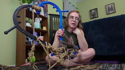 Snapshot of linzy19 chatting on 12/15/24, 05:23 Linzy19 online show from 12/15/24, 05:23