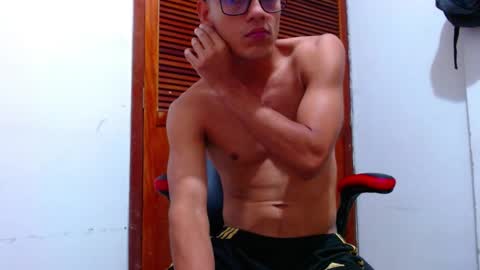 lion_grr online show from 02/10/25, 11:34