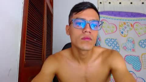 lion_grr online show from 12/20/25, 12:23