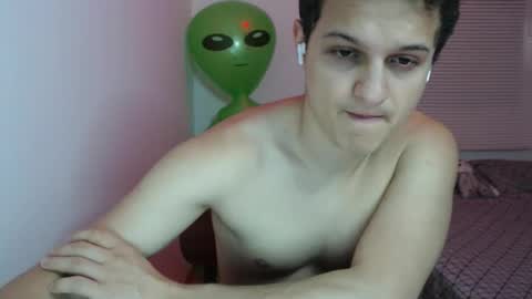 Snapshot of lioncluess chatting on 01/08/26, 12:18 Lion Cluess online show from 01/08/26, 12:18