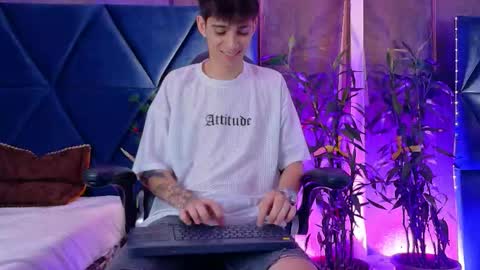 LION FOSTER online show from 12/18/25, 10:05